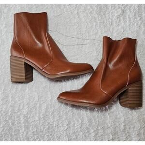 Universal Thread Cleo Heeled Ankle Boot Cognac - SIZE 9.5